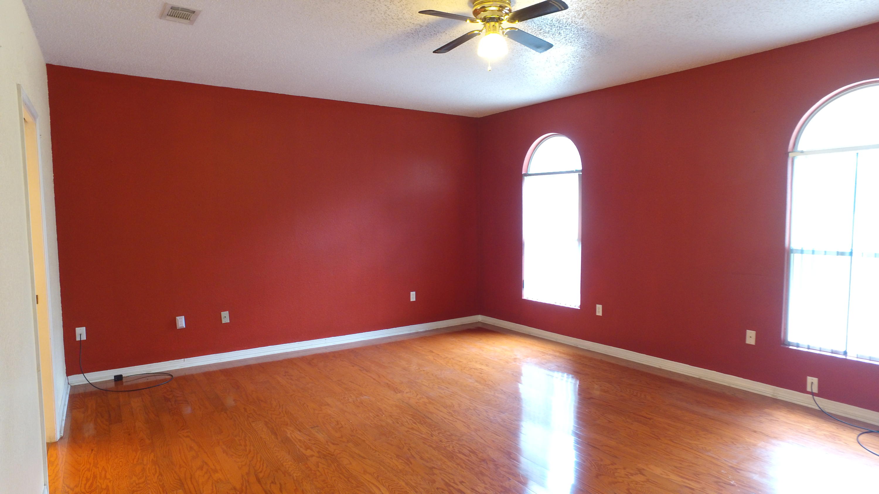 564 Ridge Lake Road Crestview, FL 32536 - Photo 44 of 58 an empty room with windows and closet