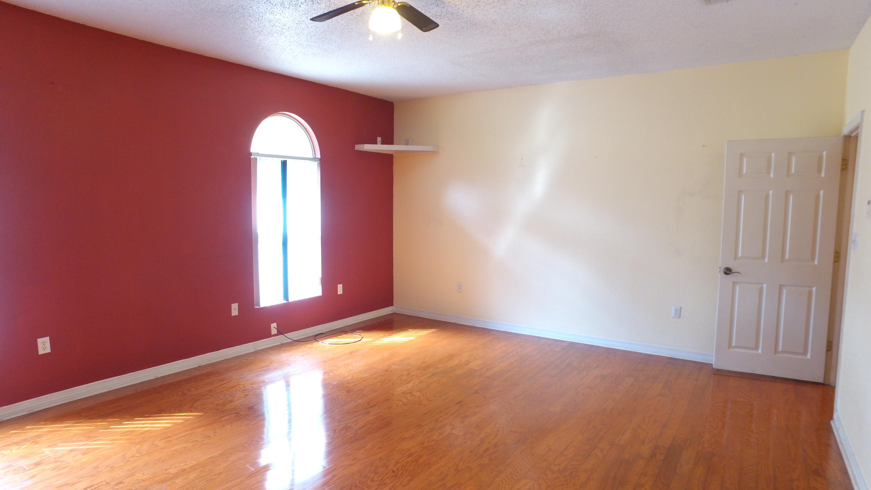 564 Ridge Lake Road Crestview, FL 32536 - Photo 49 of 58 an empty room with windows and closet