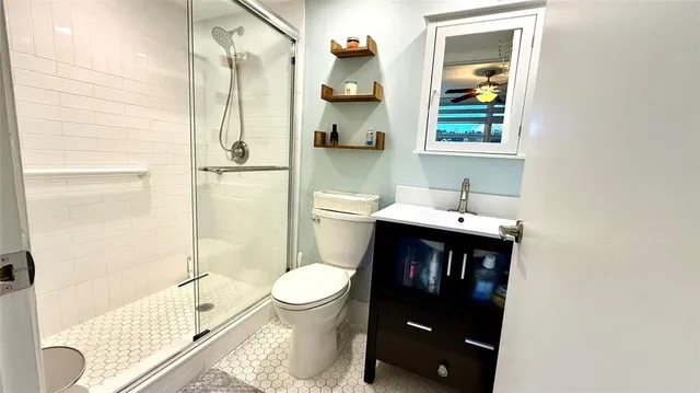 a view of walk in closet