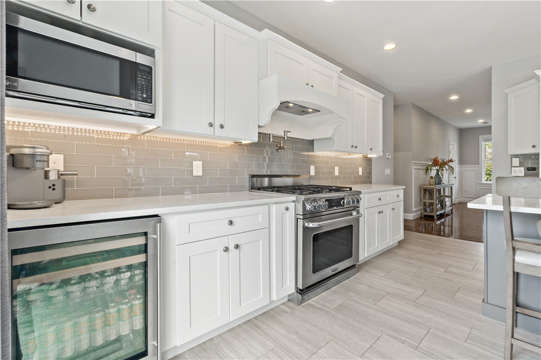 54 Michael Drive Bristol, RI 02809 - Photo 17 of 49