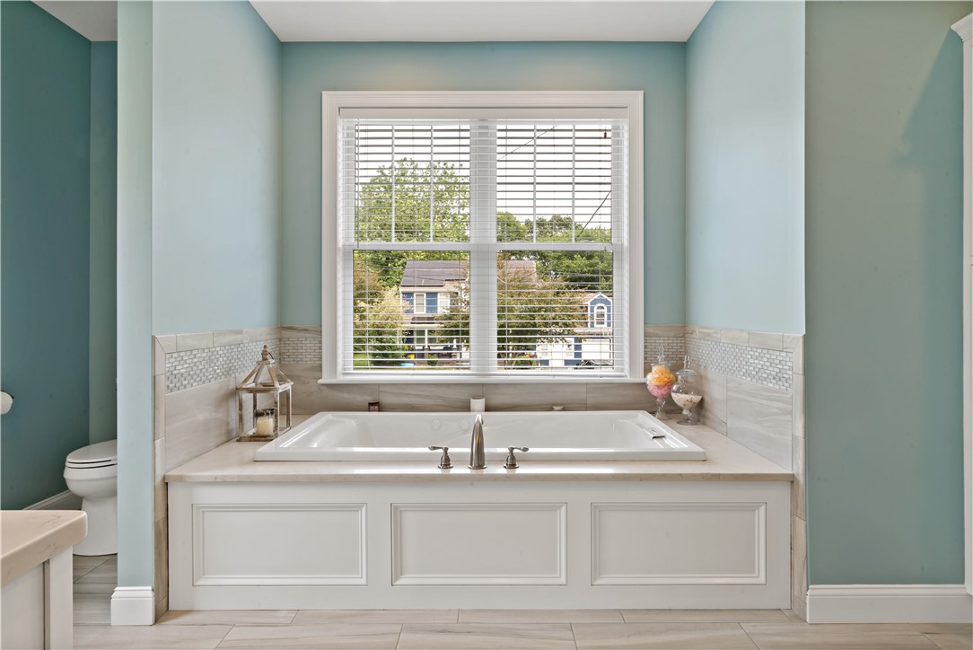 54 Michael Drive Bristol, RI 02809 - Photo 22 of 49