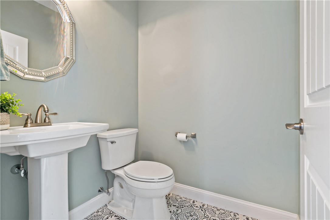 54 Michael Drive Bristol, RI 02809 - Photo 27 of 49