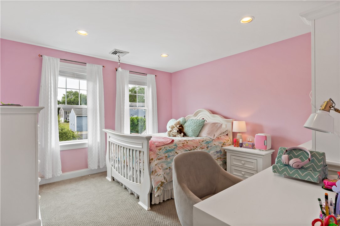 54 Michael Drive Bristol, RI 02809 - Photo 31 of 49