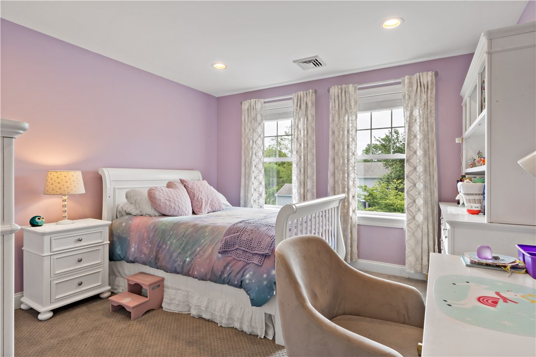 54 Michael Drive Bristol, RI 02809 - Photo 33 of 49