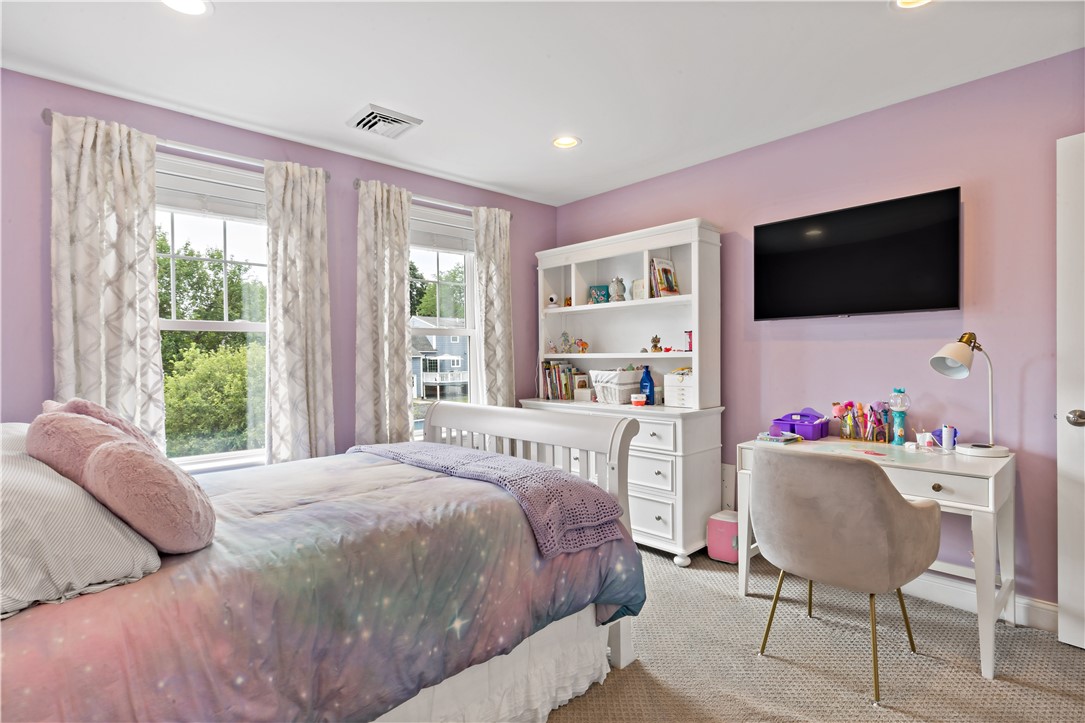 54 Michael Drive Bristol, RI 02809 - Photo 34 of 49