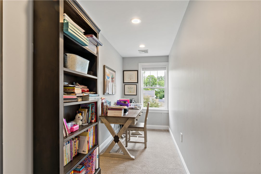 54 Michael Drive Bristol, RI 02809 - Photo 38 of 49