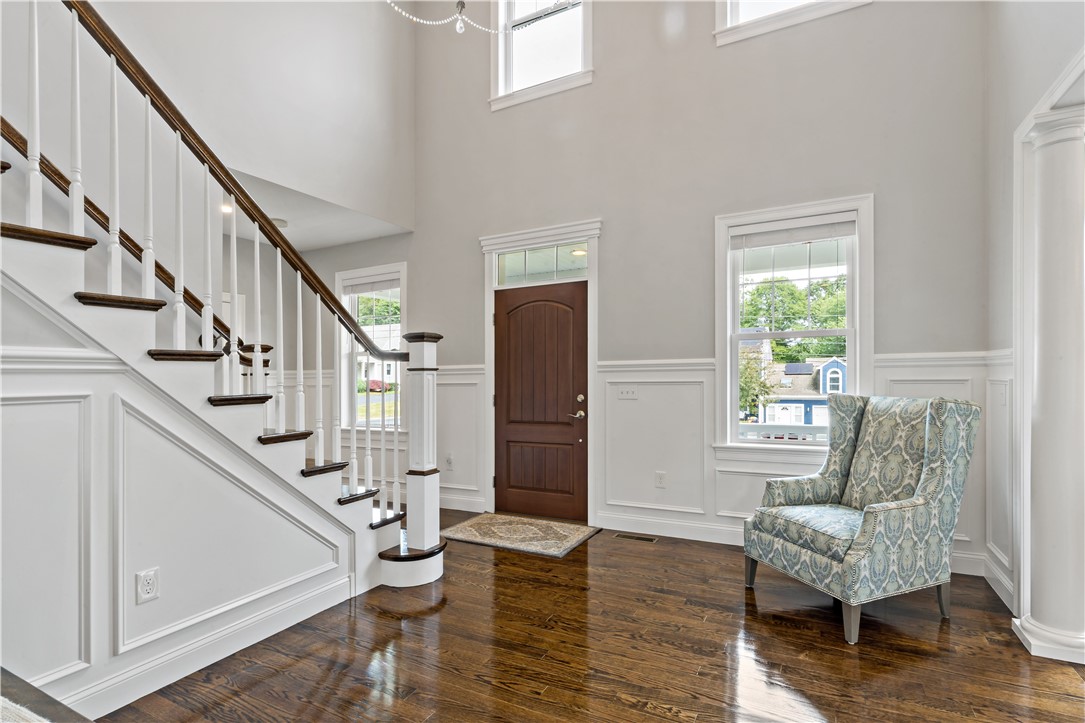 54 Michael Drive Bristol, RI 02809 - Photo 5 of 49