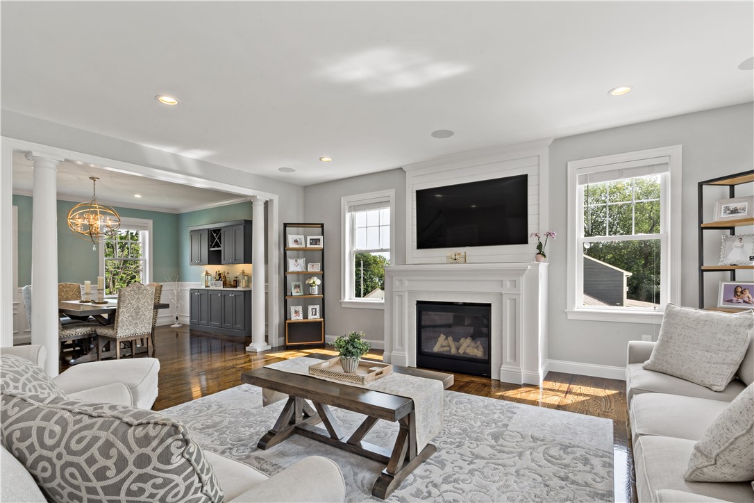 54 Michael Drive Bristol, RI 02809 - Photo 10 of 49