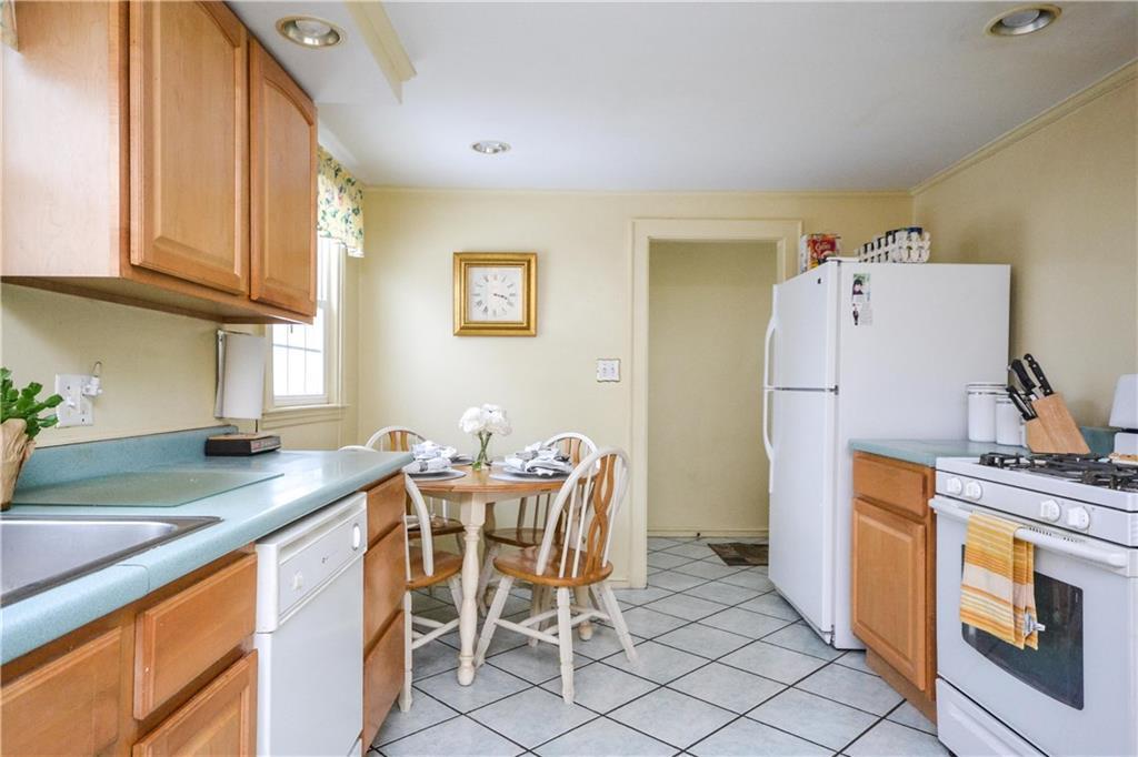 26 Parsons Road Portland, ME 04103 - Photo 9 of 18 Photo