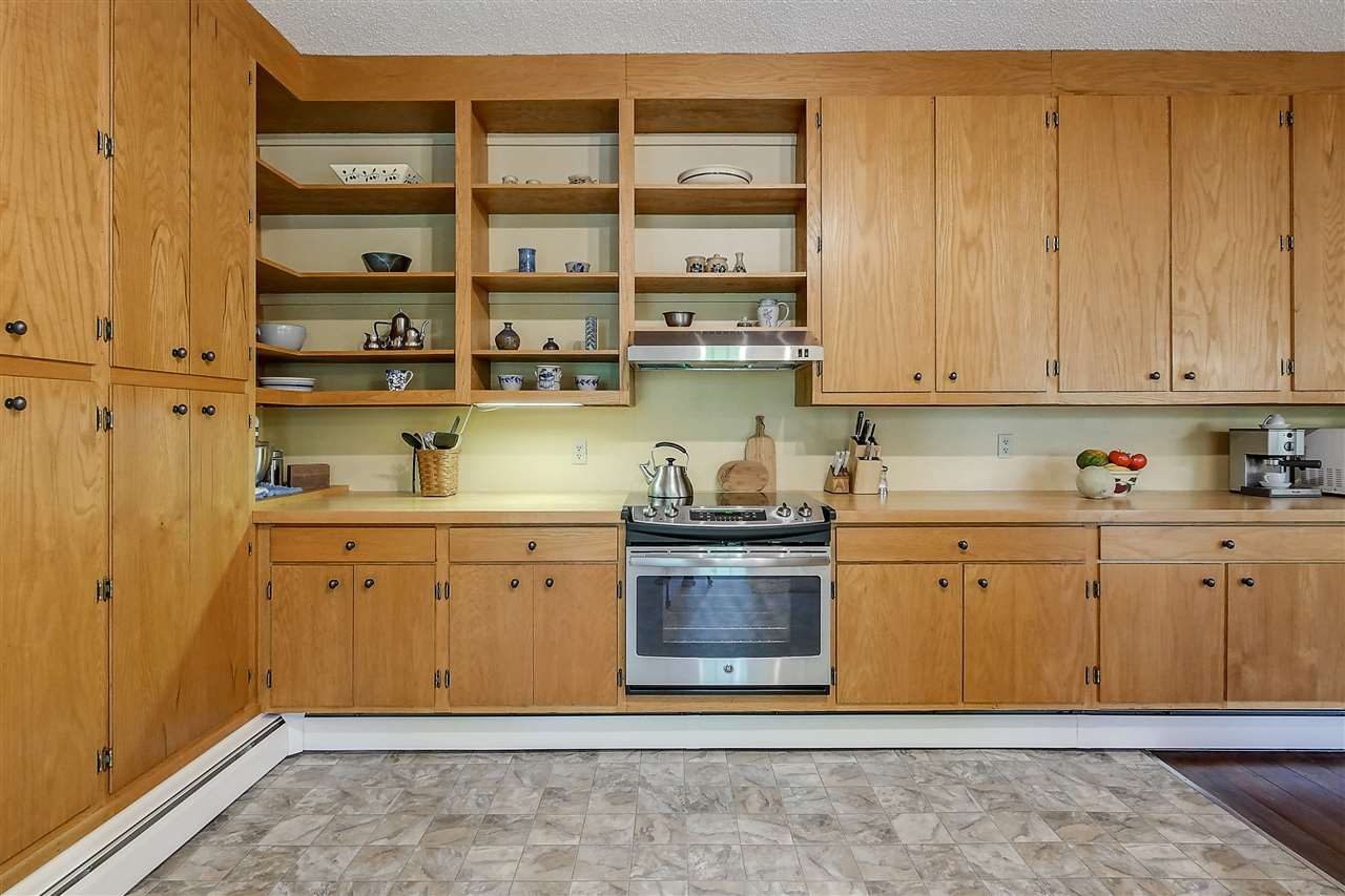 52 Ministerial Road Bedford, NH 03110 - Photo 19 of 40 Gallery Image 19