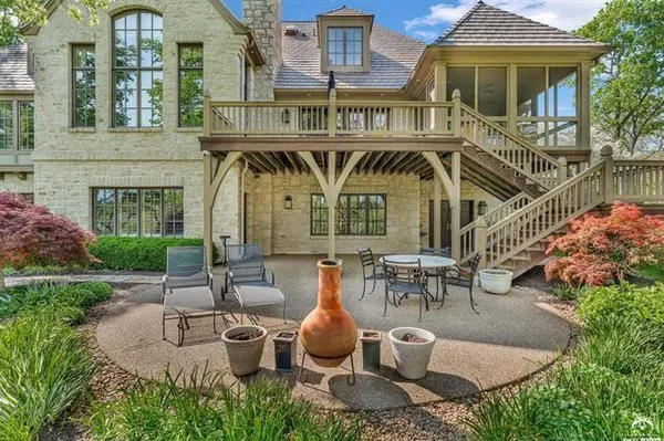 $1,670,000 | 208 Fall Creek Drive, Lawrence, KS 66049