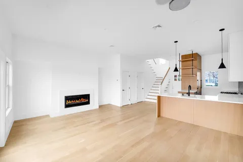 $649,000 | 68 Foster Avenue, Unit 4 4, Hampton Bays, NY 11946