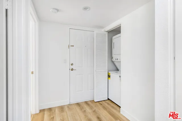 $3,895 | 9800 Vidor Drive, Unit 203, Los Angeles, CA 90035