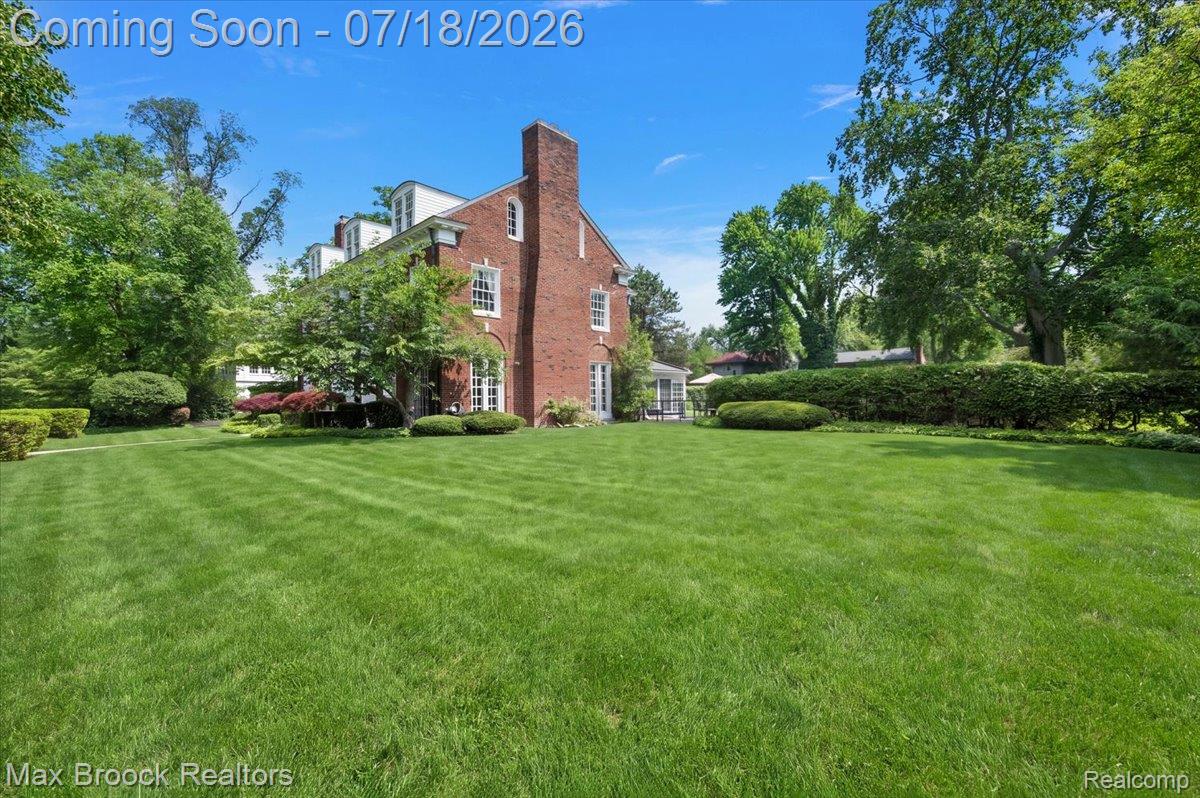 294 Lincoln Road Grosse Pointe, MI 48230 - Photo 70 of 84 Side Elevation