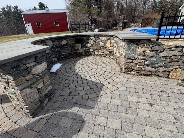 a view of a livingroom with furniture