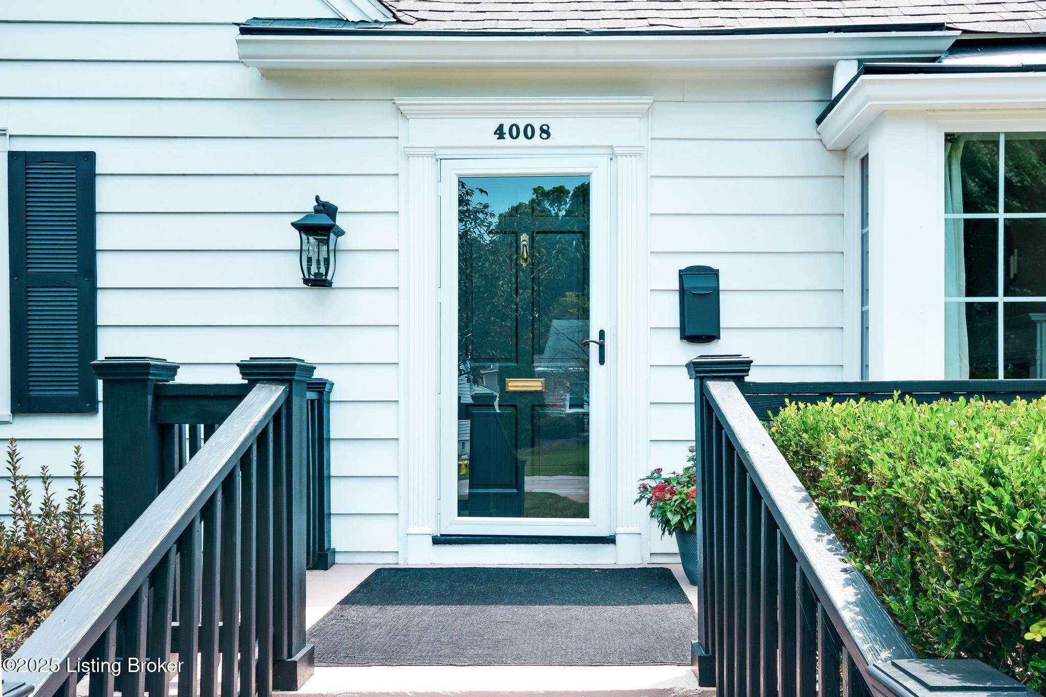 4008_Winchester_Rd_40207_205