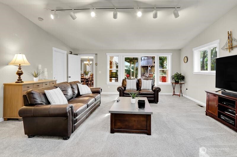 21414 2nd Avenue Southeast Bothell, WA 98021 - Photo 16 of 34