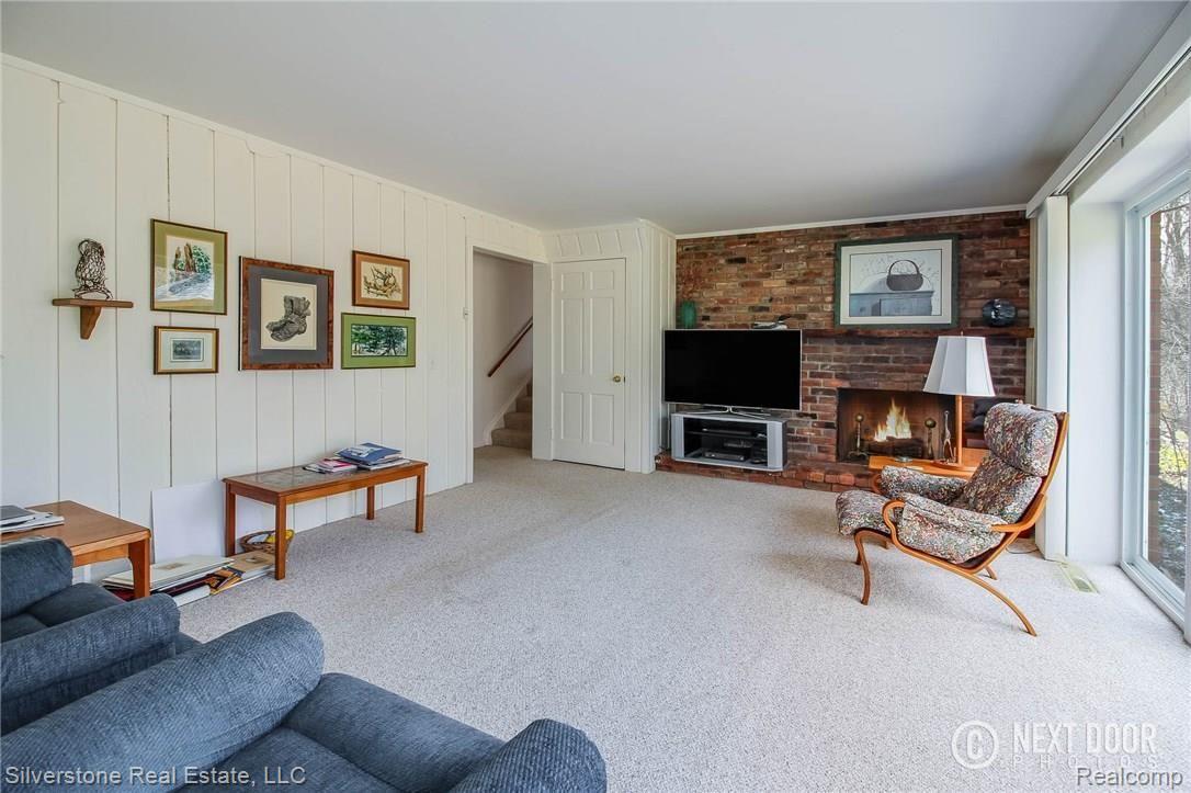 529 Willow Tree Lane Rochester, MI 48306 - Photo 25 of 30 IMG_3431Blended.jpg