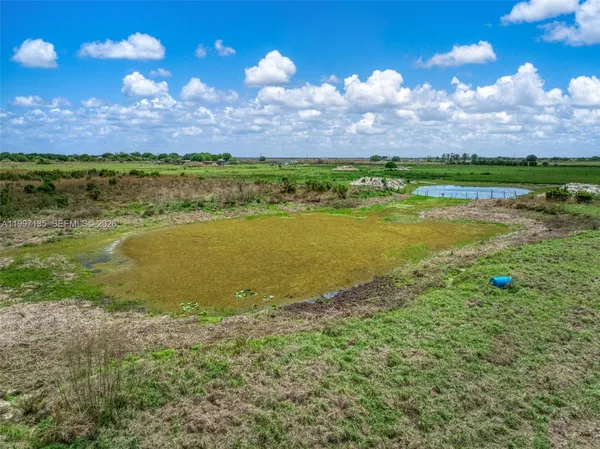 $999,000 | 615 Graham Dairy Road, Venus, FL 33960