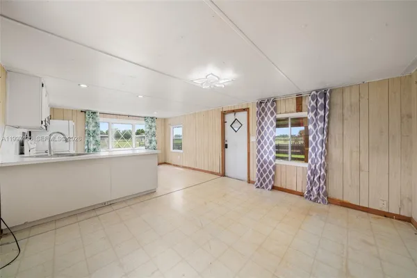 $999,000 | 615 Graham Dairy Road, Venus, FL 33960