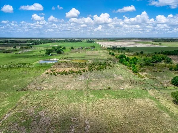 $999,000 | 615 Graham Dairy Road, Venus, FL 33960