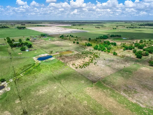 $999,000 | 615 Graham Dairy Road, Venus, FL 33960
