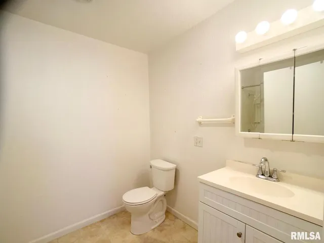 $149,000 | 617 North 10th Street, Herrin, IL 62948