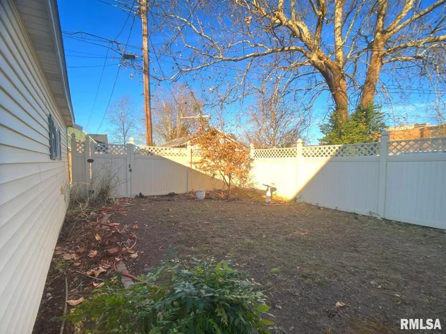 $149,000 | 617 North 10th Street, Herrin, IL 62948