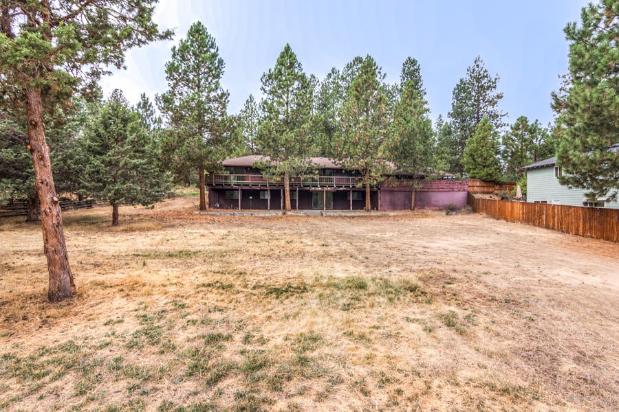60830 Diamond Road Bend, OR 97702 - Photo 18 of 23 20