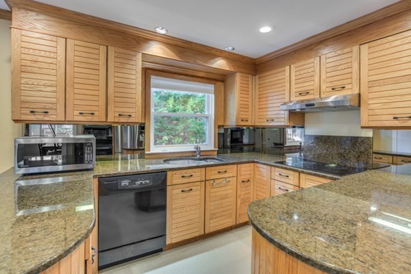 11 Vose Hill Road Milton, MA 02186 - Photo 13 of 29 Gallery Image 13