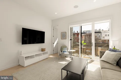 $1,225,000 | 146 S Street Northwest, Unit A, Washington, DC 20001