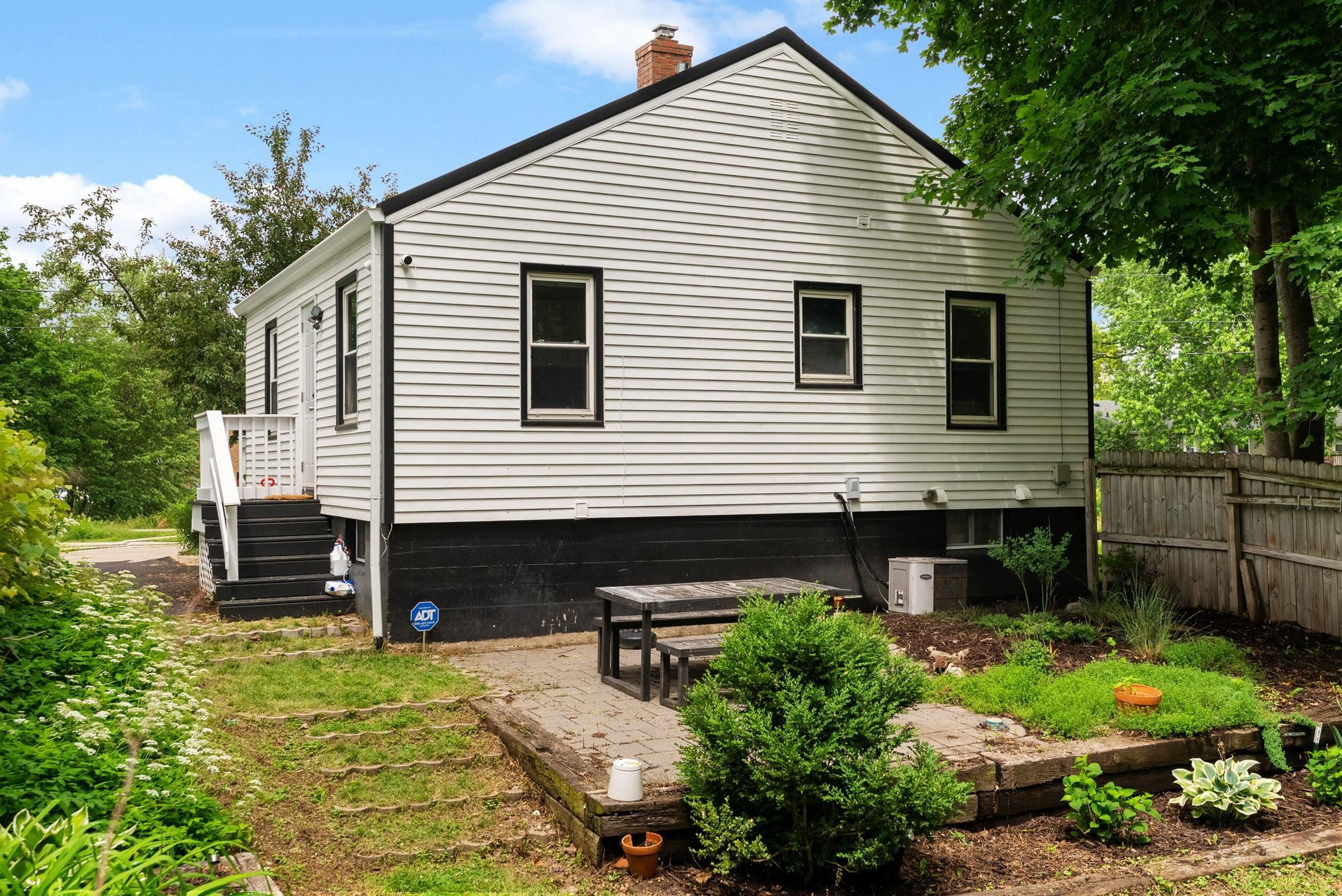 2933 Sachs Street Madison, WI 53704 - Photo 29 of 30