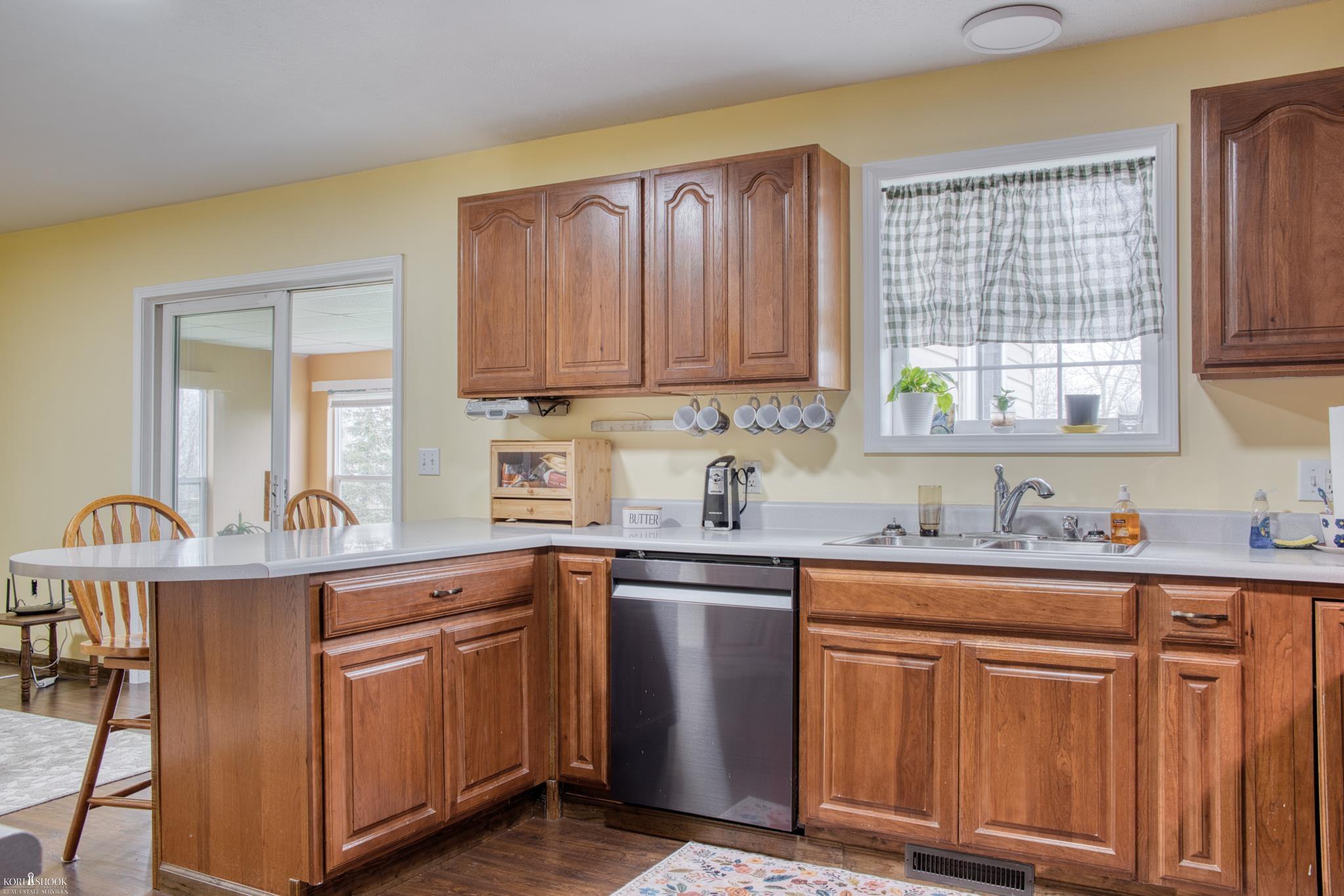 1772 Notnagle Road Owosso, MI 48867 - Photo 4 of 47