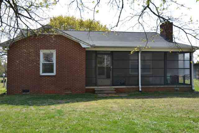195 Zee Road Inman, SC 29349 - Photo 1 of 24