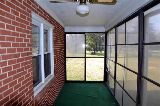 195 Zee Road Inman, SC 29349 - Photo 2 of 24