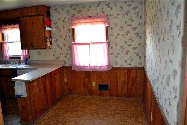 195 Zee Road Inman, SC 29349 - Photo 5 of 24