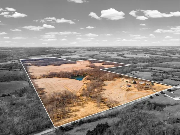 $1,050,000 | 3919 Southwest State Rte T, Polo, MO 64671