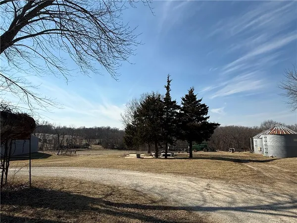 $1,050,000 | 3919 Southwest State Rte T, Polo, MO 64671