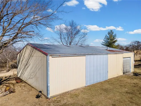 $1,050,000 | 3919 Southwest State Rte T, Polo, MO 64671