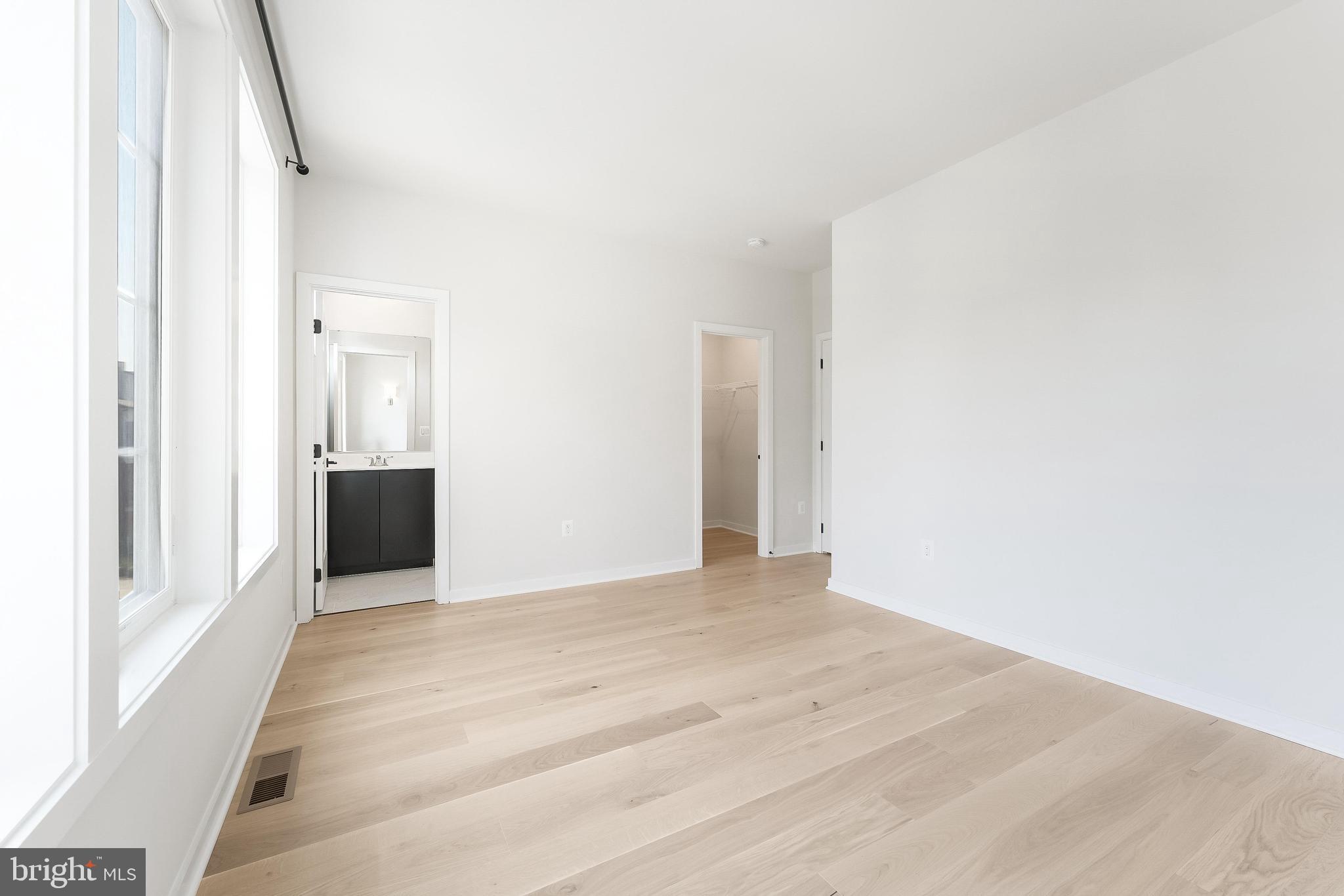 11748 Sunrise Valley Drive Reston, VA 20191 - Photo 32 of 60