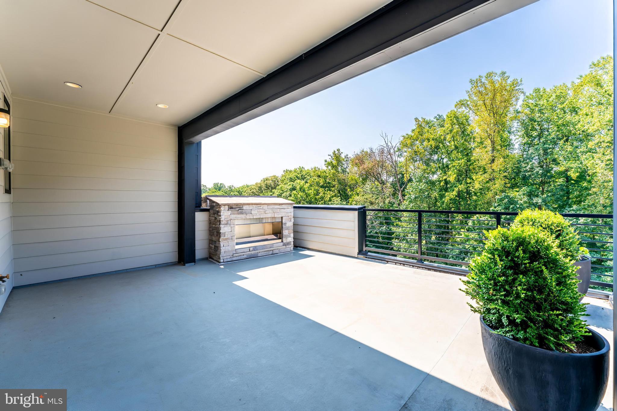 11748 Sunrise Valley Drive Reston, VA 20191 - Photo 50 of 60