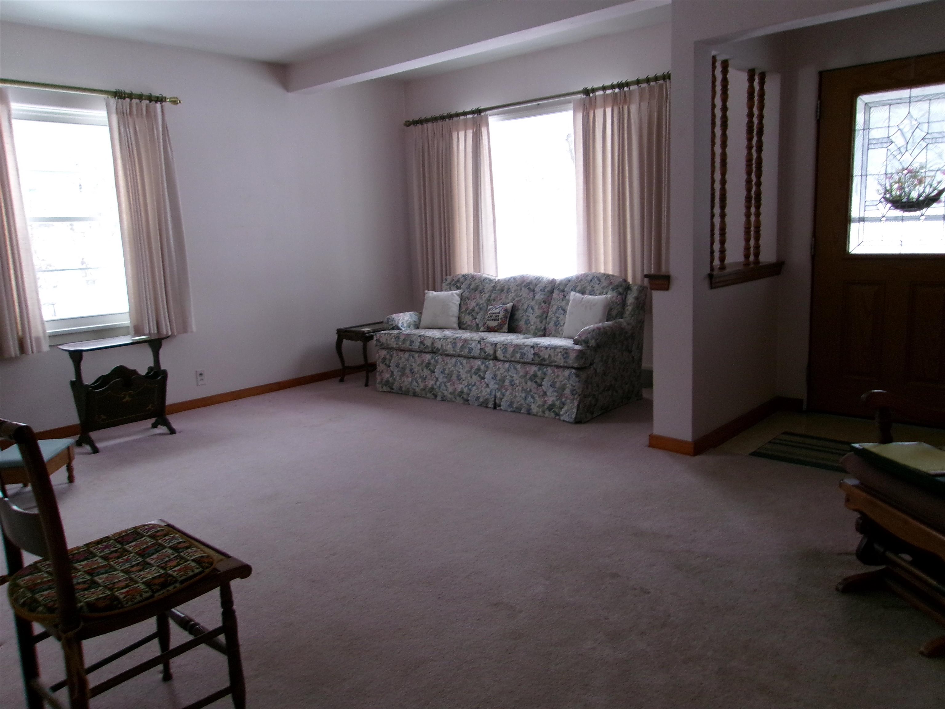 410 Liberty Street Beaver Dam, WI 53916 - Photo 2 of 15