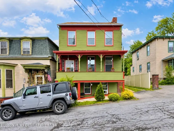 $1,500 | 15 Livingston Street, Unit 1, Catskill, NY 12414