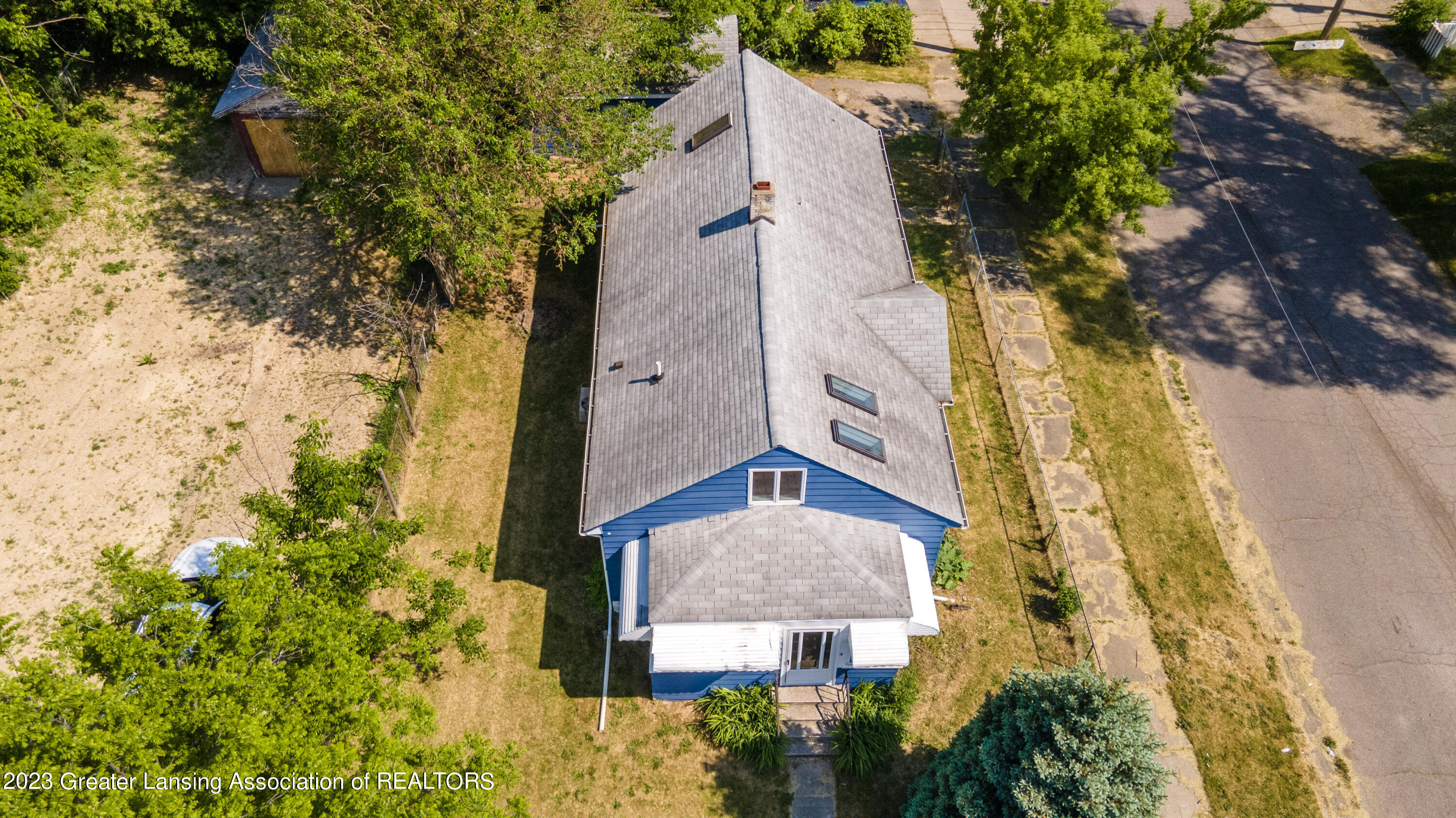 3421 Davison Road Flint, MI 48506 - Photo 5 of 33 Copy of 5-DJI_0316