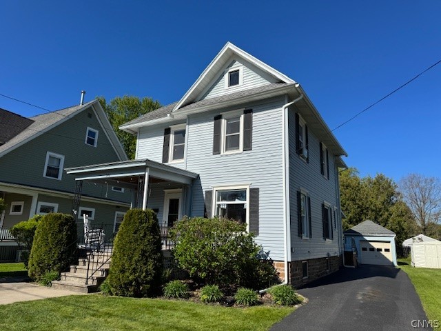 526 Broadway Street Oneida, NY 13421 - Photo 2 of 35 Maintenance free exterior