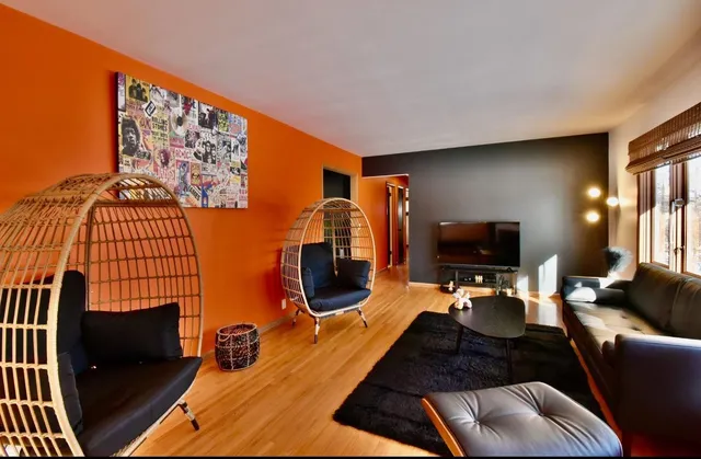 $6,995 | 239 Byrondale Avenue, Wayzata, MN 55391