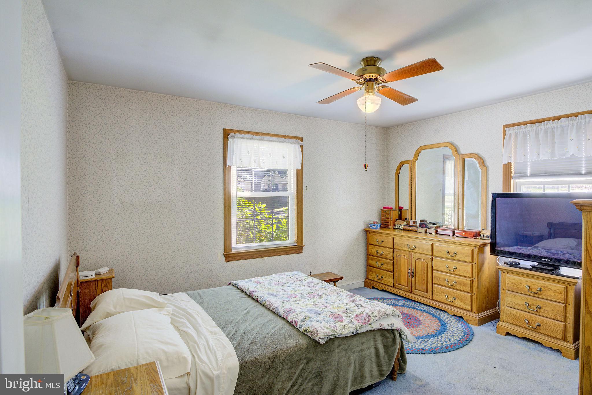 54 Mercer Avenue Doylestown, PA 18901 - Photo 11 of 27