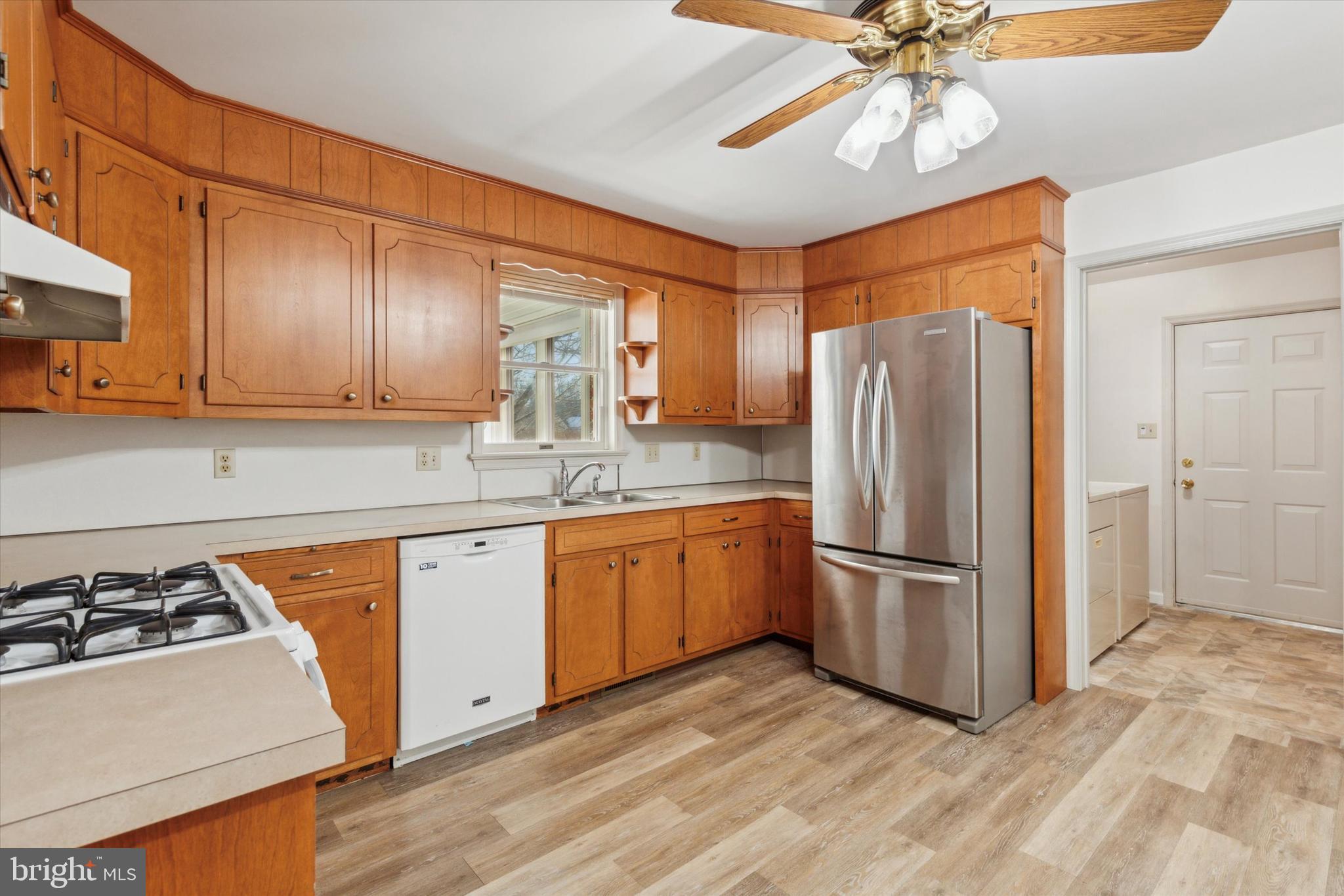 334 East Moyer Road Pottstown, PA 19464 - Photo 8 of 25 Gallery Image 8