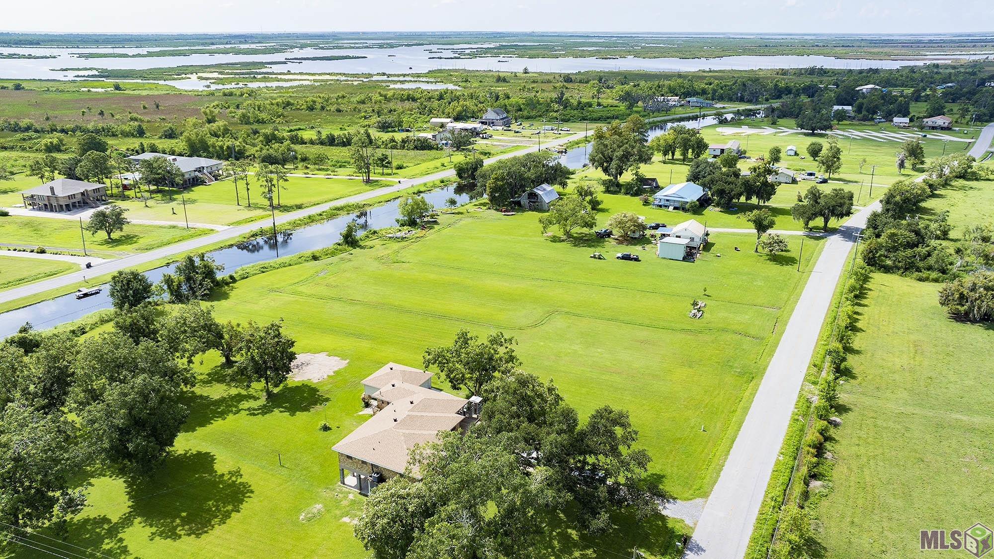 1509 Dr Beatrous Road Theriot, LA 70397 - Photo 6 of 24