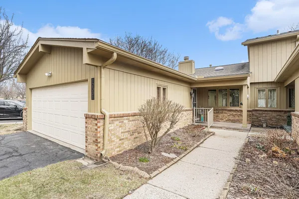 $380,000 | 12301 Pinecrest Drive, Plymouth, MI 48170